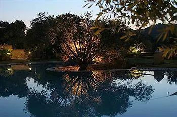 招待所 Antik Zeytin Hotel & Art 古托克布库
