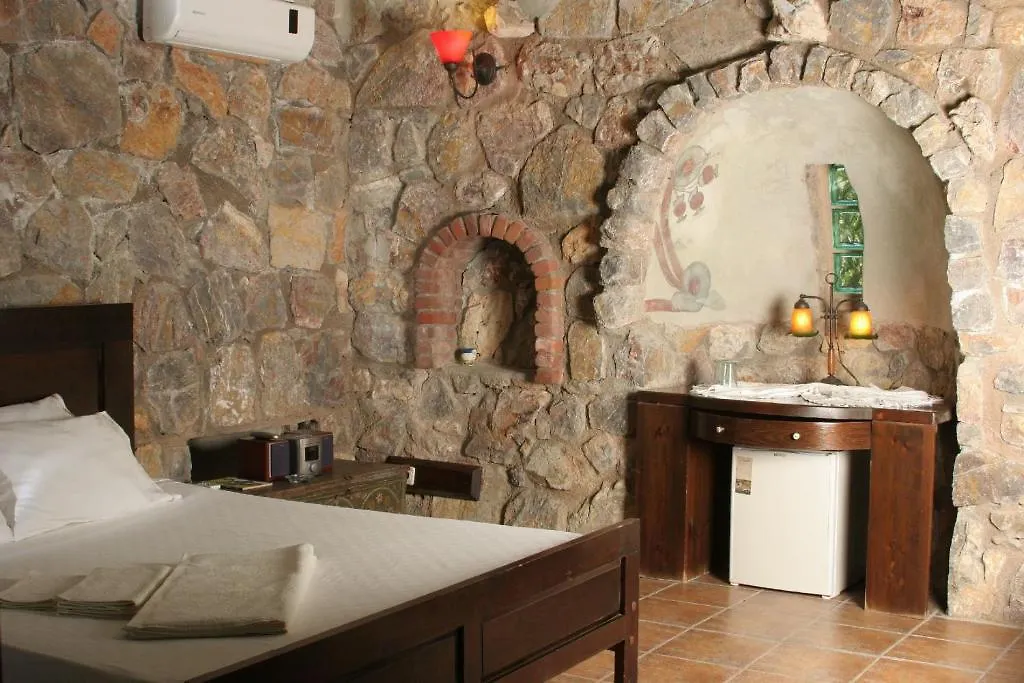Antik Zeytin Hotel & Art 古托克布库